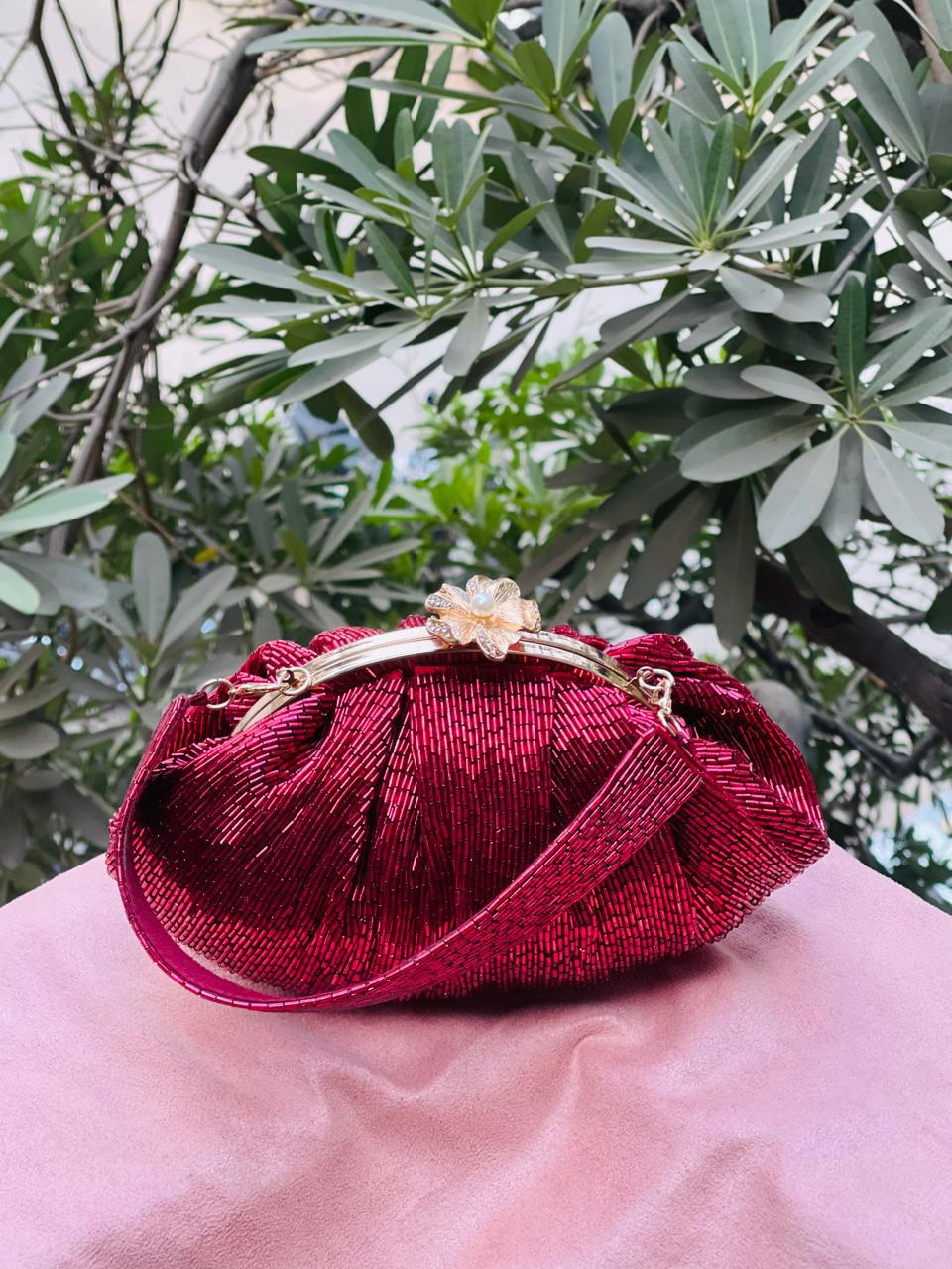 Soft Embroidery Red Bead Pouch Bag with Handle